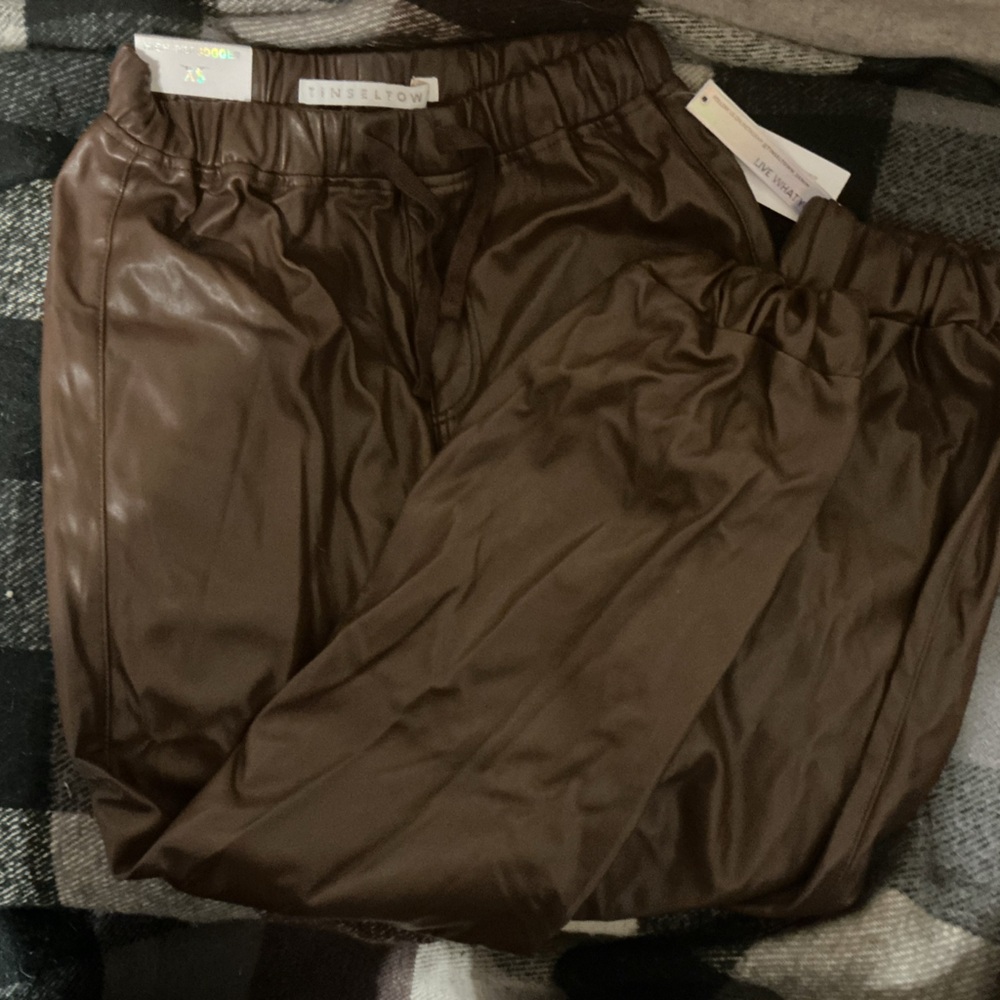 NWT Tinseltown Chocolate Faux Leather High-Rise Joggers - XS